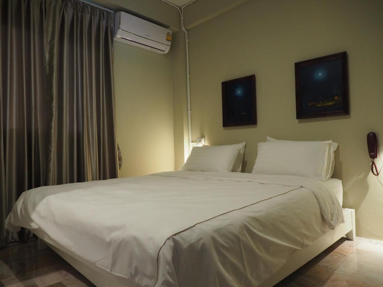 Warila Hotel Samut Prakan Exteriör bild