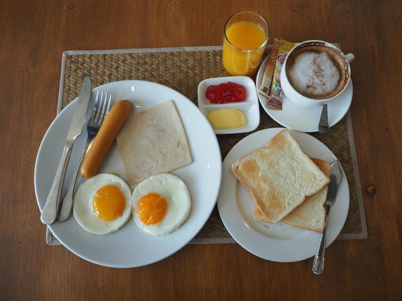 Warila Hotel Samut Prakan Exteriör bild